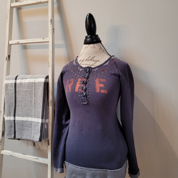 Free People sweater/sweatshirt top - Picture 2 of 6